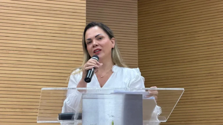 Deputada destaca criação do Dia em Memória às Vítimas da Covid-19