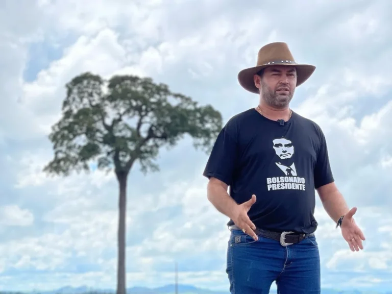 Bolsonaro de RO defende Flávio após escândalo milionário