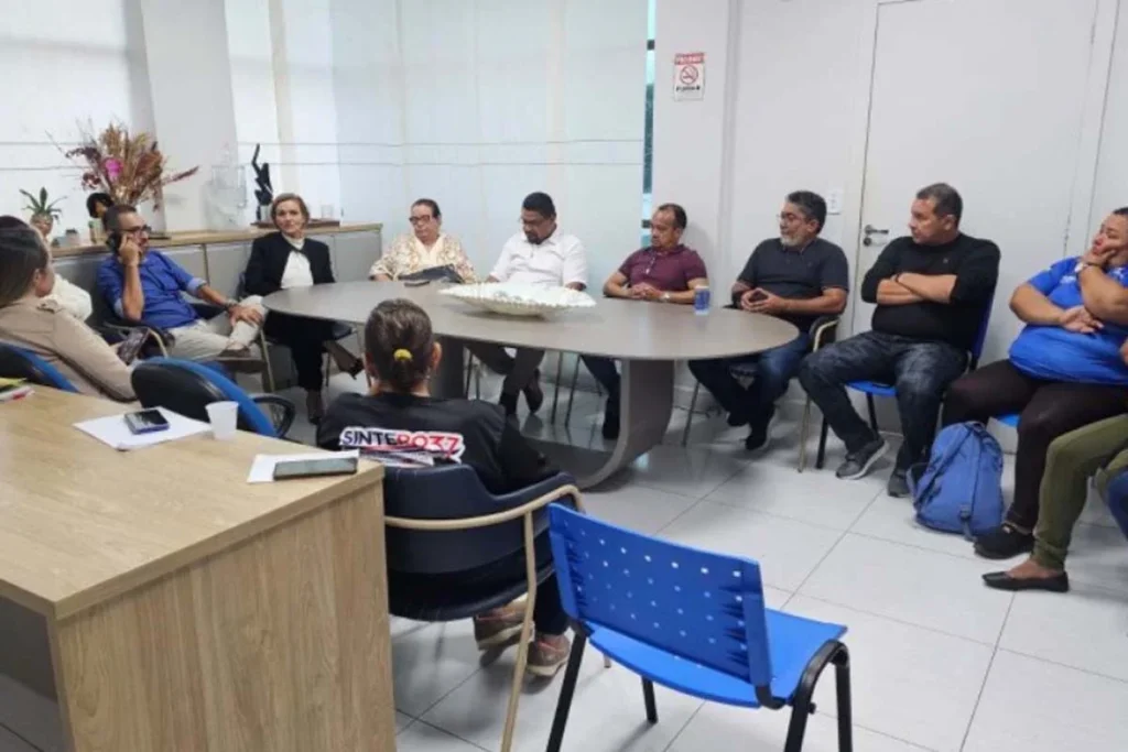 Sintero, Sinprof e CUT unem forças por servidores em RO