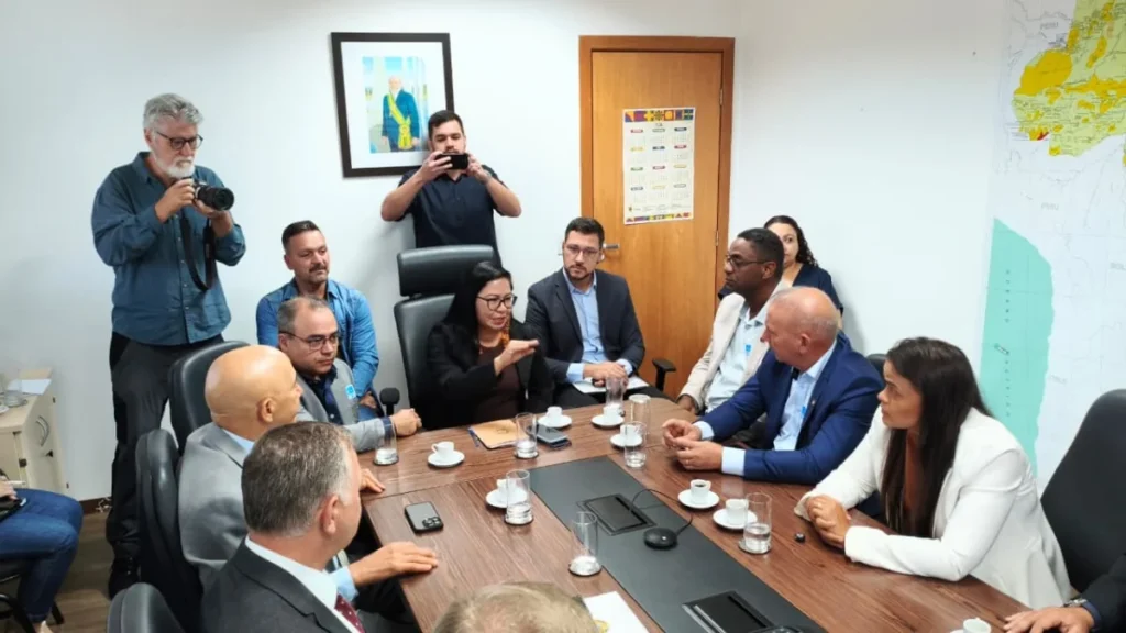 Ezequiel Neiva celebra decisão da Funai sobre glebas em RO
