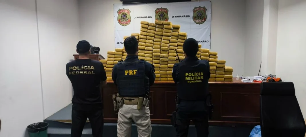 Carga de 210 quilos de maconha é apreendida em RO