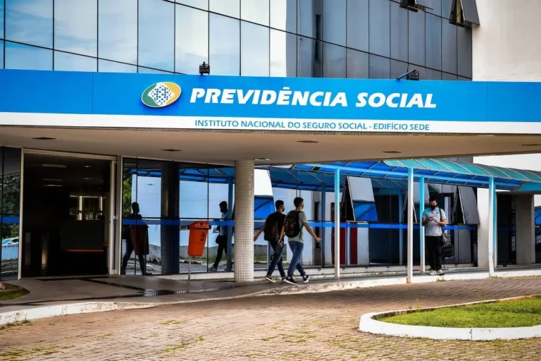 Segurados têm 30 dias para fazer biometria no INSS