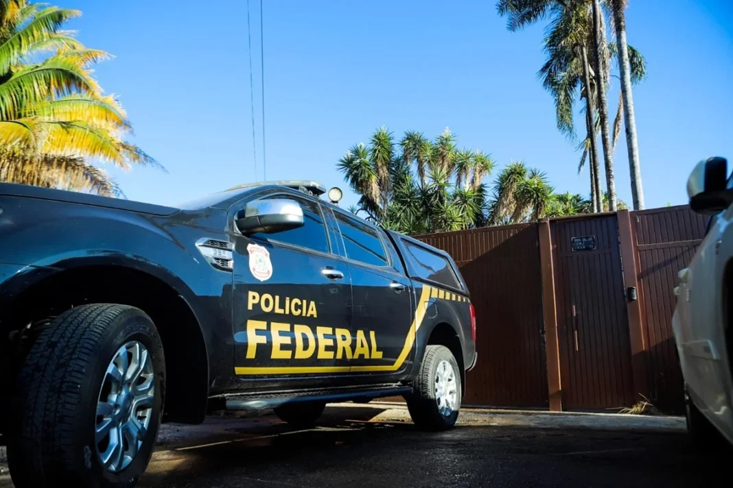 Político usa fundo eleitotal para gastos pessoais