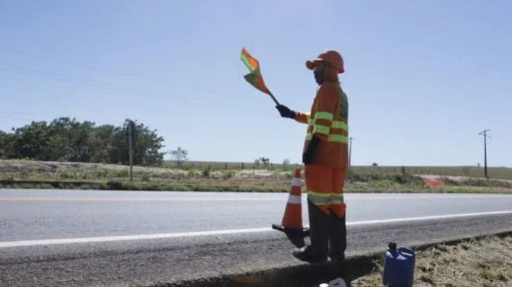 Obras na BR-364 alteram trânsito até sábado em RO