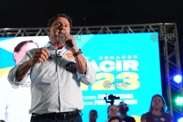 Acir mostra força e reúne multidão em Porto Velho