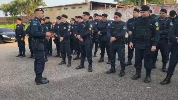 Fecha quartel: PM leva policiais administrativos às ruas
