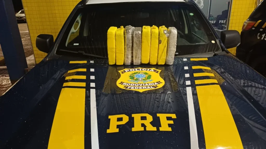 Passageira de ônibus é presa com drogas em Vilhena