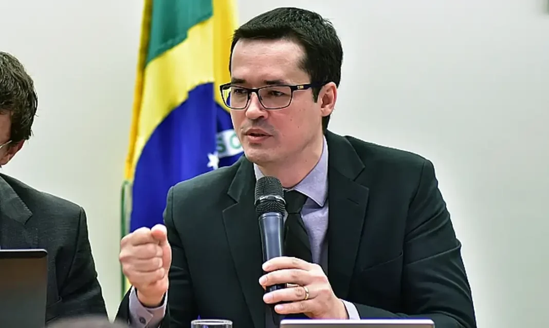 TSE barra candidatura de Deltan Dallagnol