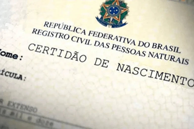 Homem tenta mudar sobrenome “Flor”, mas Justiça nega