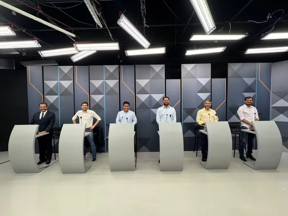 Debate da Globo é marcado por acusações entre candidatos
