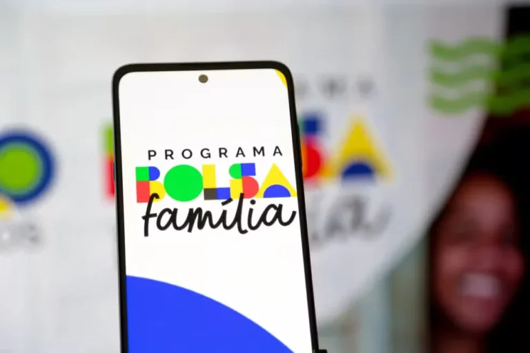 Novo Bolsa Família começa a pagar R$ 691 nesta segunda