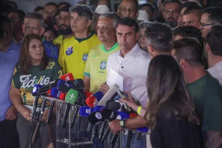 TSE desmente Flávio sobre retiradas de fiscais de sala-cofre