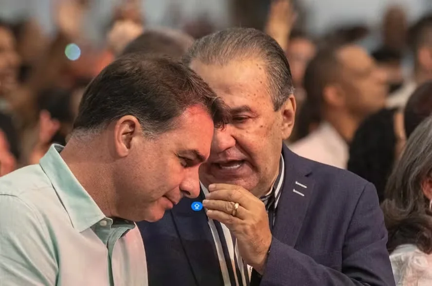 “Aguenta o pau”, diz Malafaia sobre a fuga de Flávio