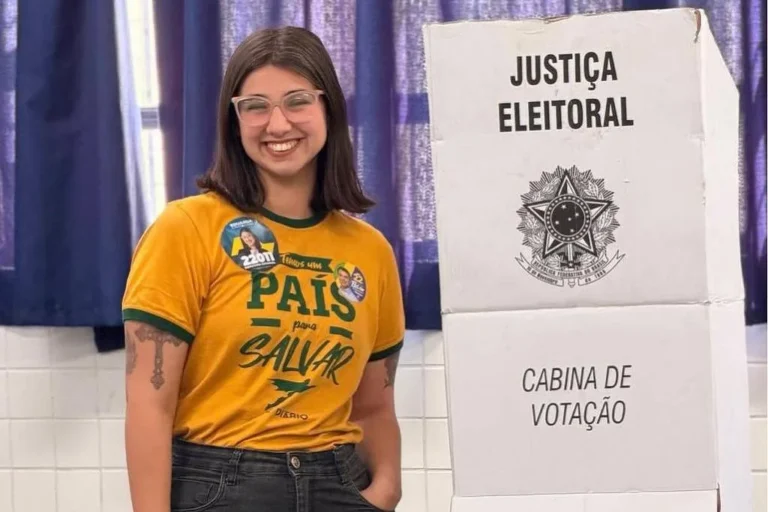 Antifeminista vira fenômeno eleitoral com 1,9 milhão