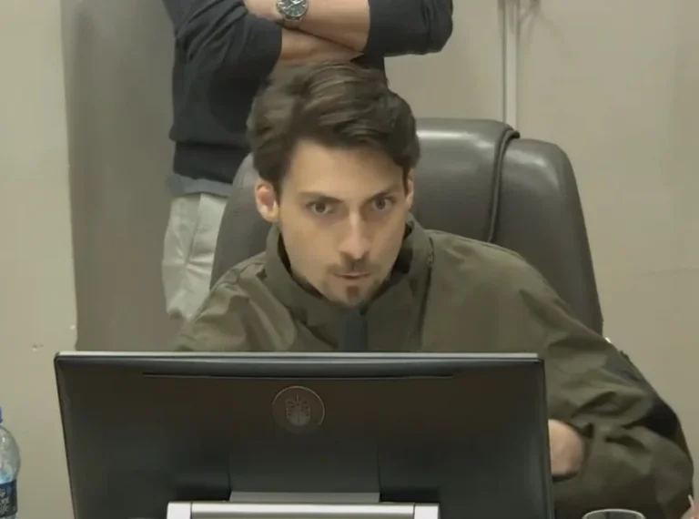 Jair Renan Bolsonaro é eleito deputado federal