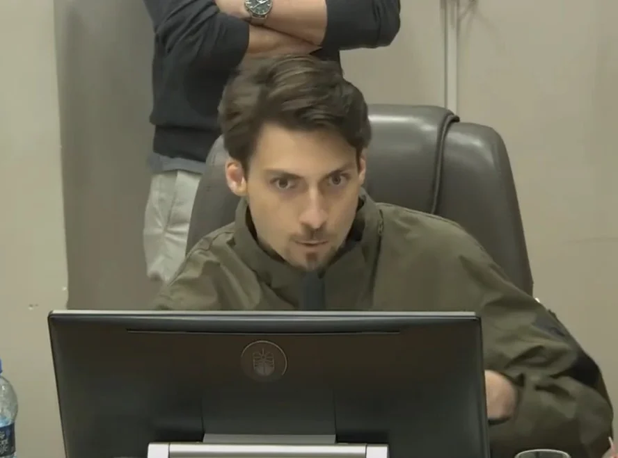 Jair Renan Bolsonaro é eleito deputado federal
