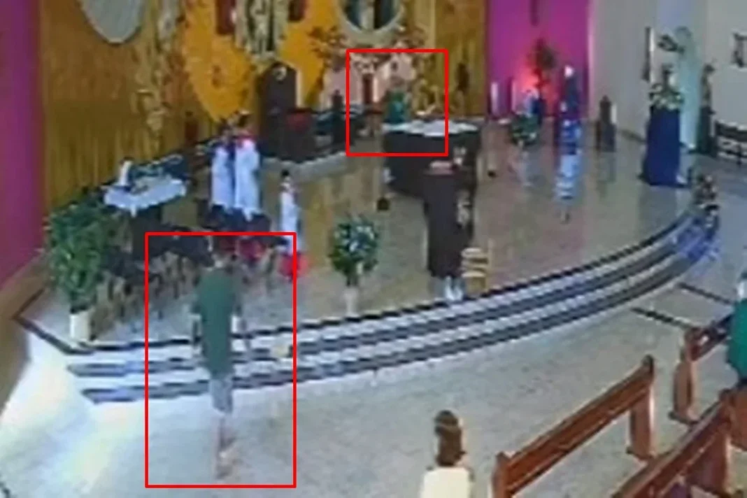 “Avisa para Jesus”: homem invade missa e dá soco em bispo